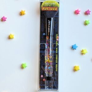 Limited Edition Wet n Wild Pac-Man Makeup Brush - NIB with original Box